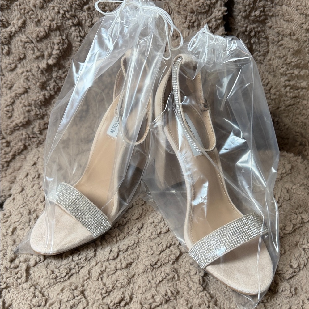 Steve Madden Cream Rhinestone Heels - Picture 13 of 13